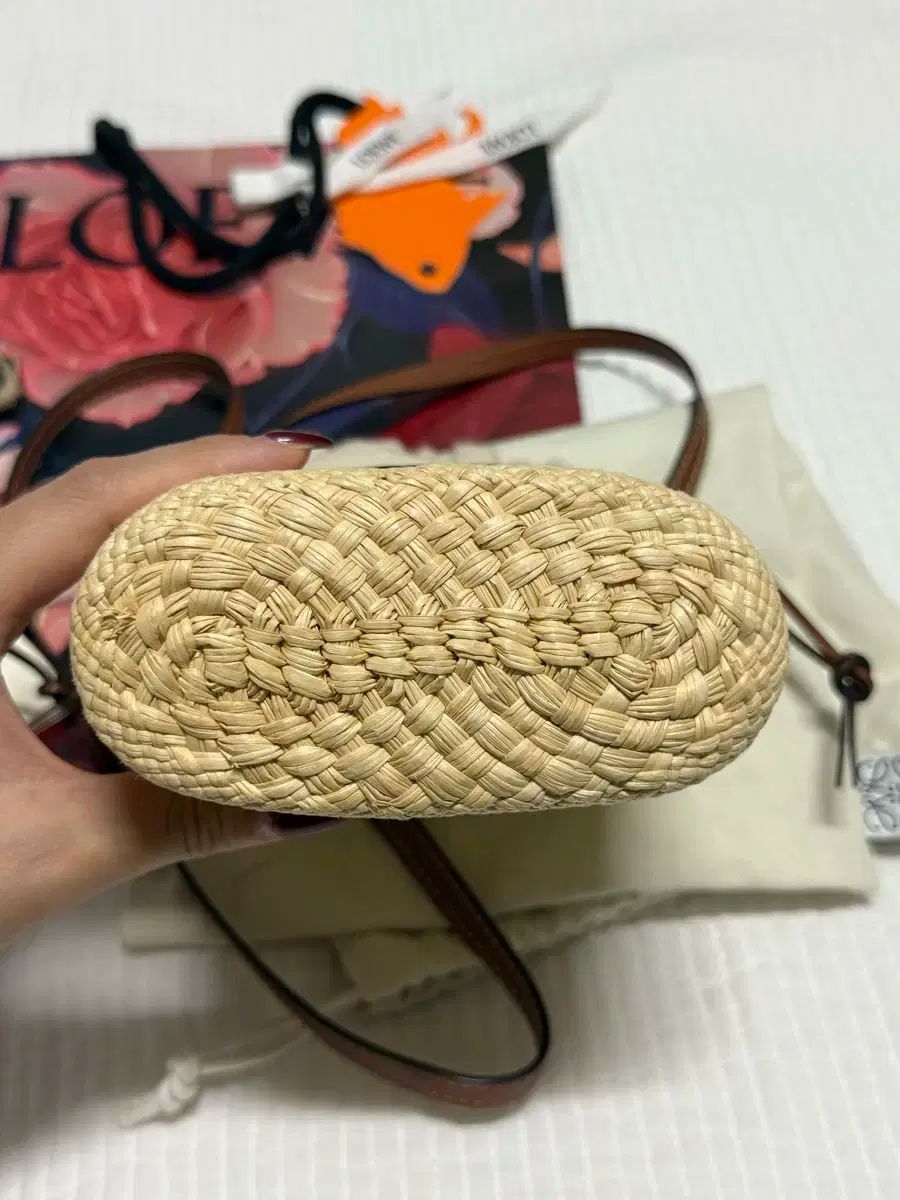 LOEWE ロエベ ラタン クロスバック