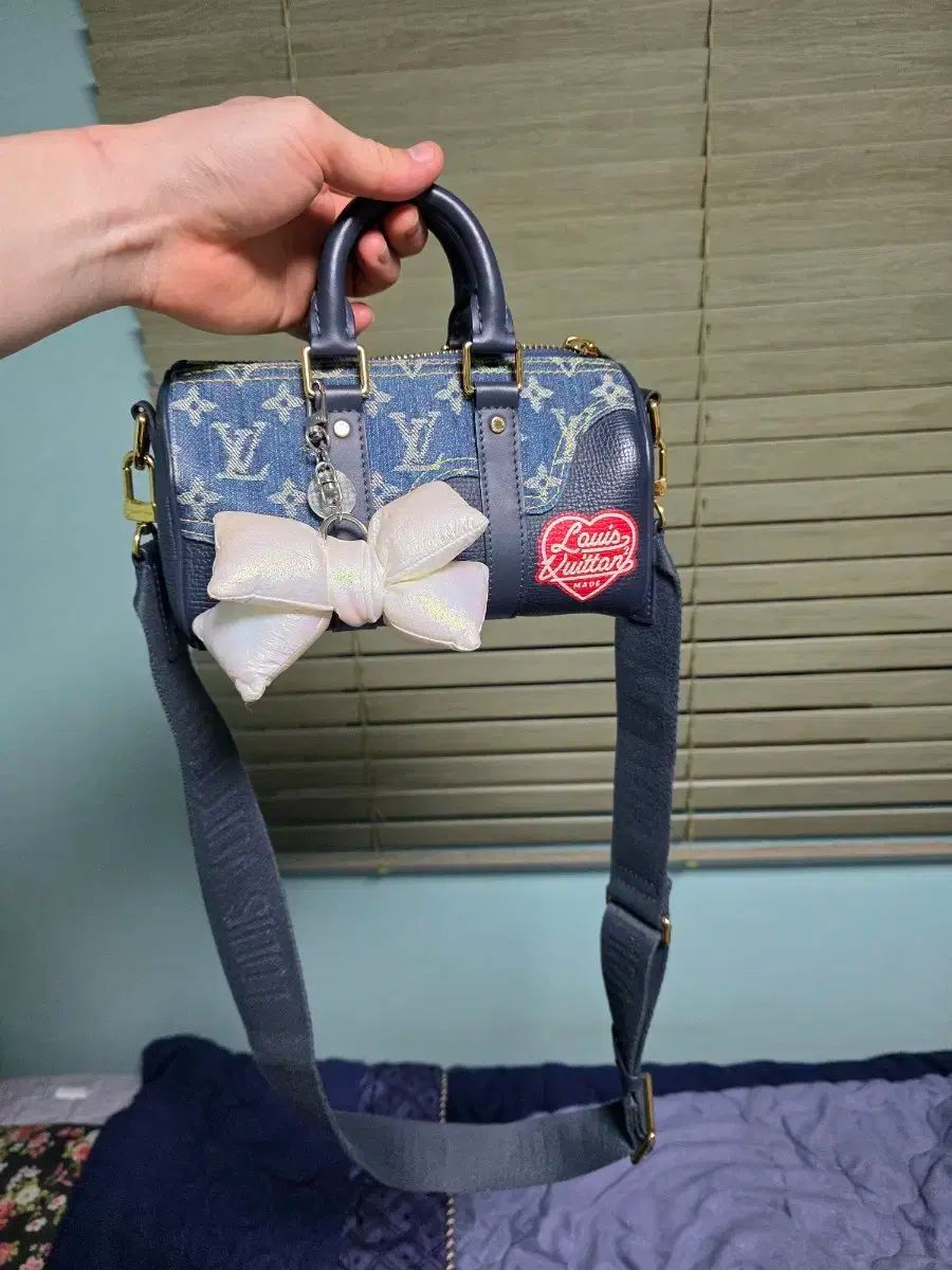 ルイヴィトン キー ポール xs NIGO