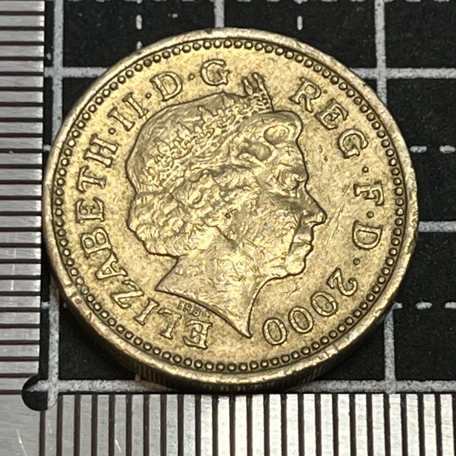 イギリス　1ポンド　ピエフォー2000 ドラゴン イギリス 1ポンド ピエフォー 2000年 ドラゴン RARE 2000 Welsh Dragon