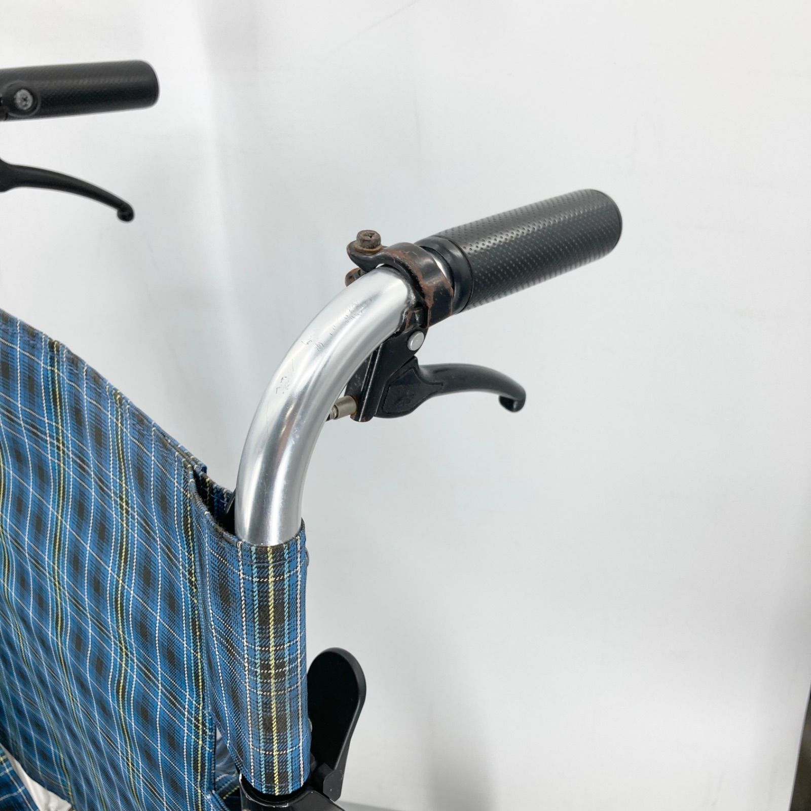 MIKI ミキ ライトストリーム LightStream LSC-43RD 介助用車いす アルミ製 軽量11.7kg 座幅40cm 耐荷重100kg 目立った傷なし