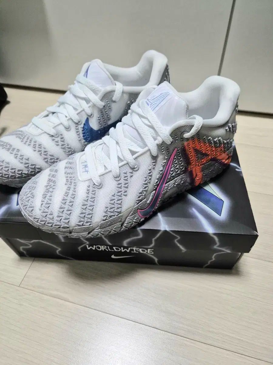 270 NIKE ジャ3 バスケシューズ