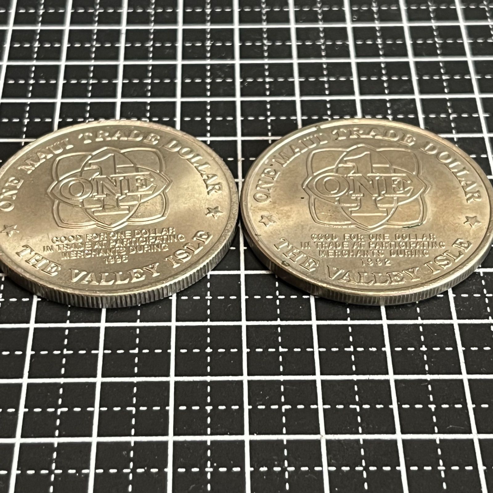 ハワイ マウイ島 1992 ＆ 1996 マウイ・大型トレードダラー 1ドル