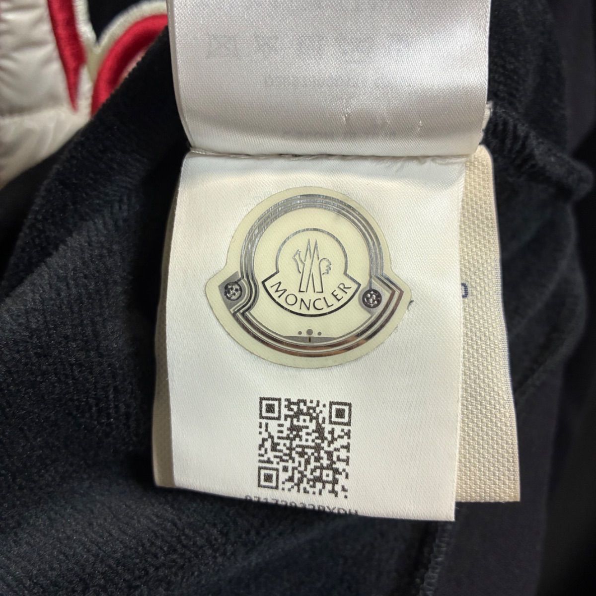 MONCLER/モンクレール/パーカー/ビッグロゴワッペン付きパーカー 