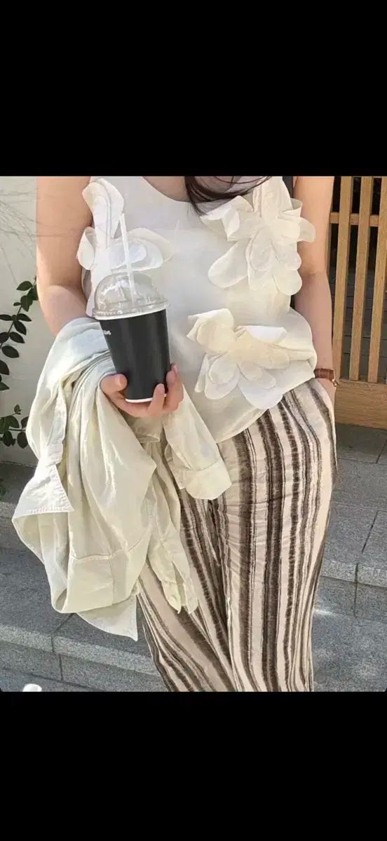 INTHEVASE ストライプズボン