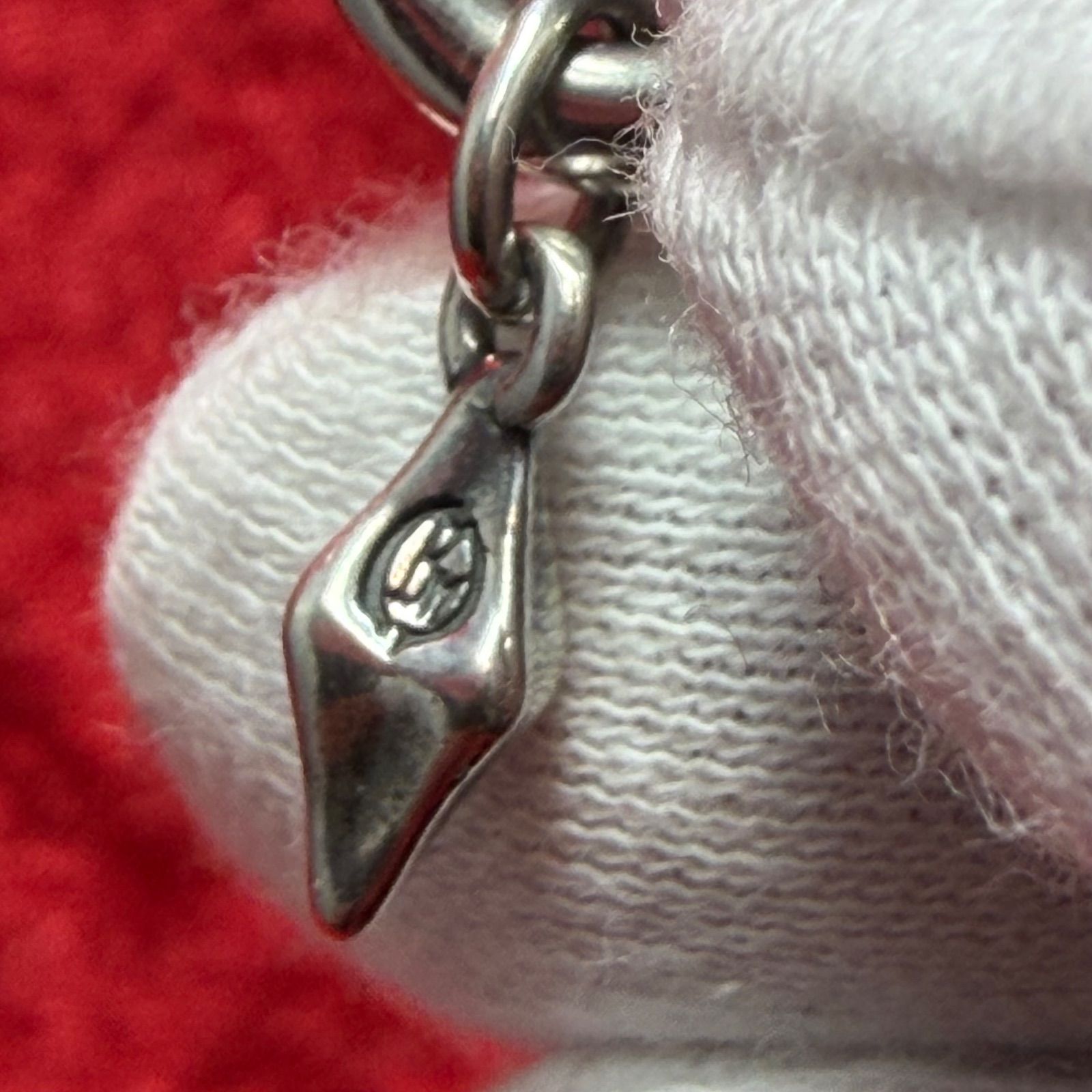 美品 タイニーボーンネックレス 50cmx25.4gブラッディマリー/Bloody