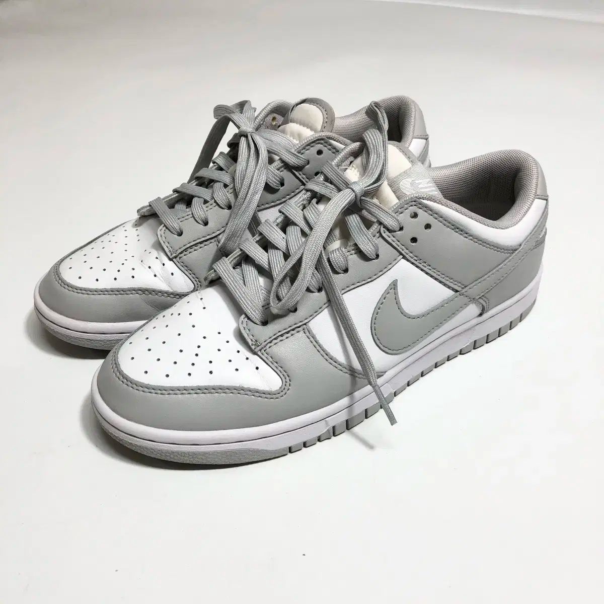 ナイキ ダンク ロー グレー フォグ 260
