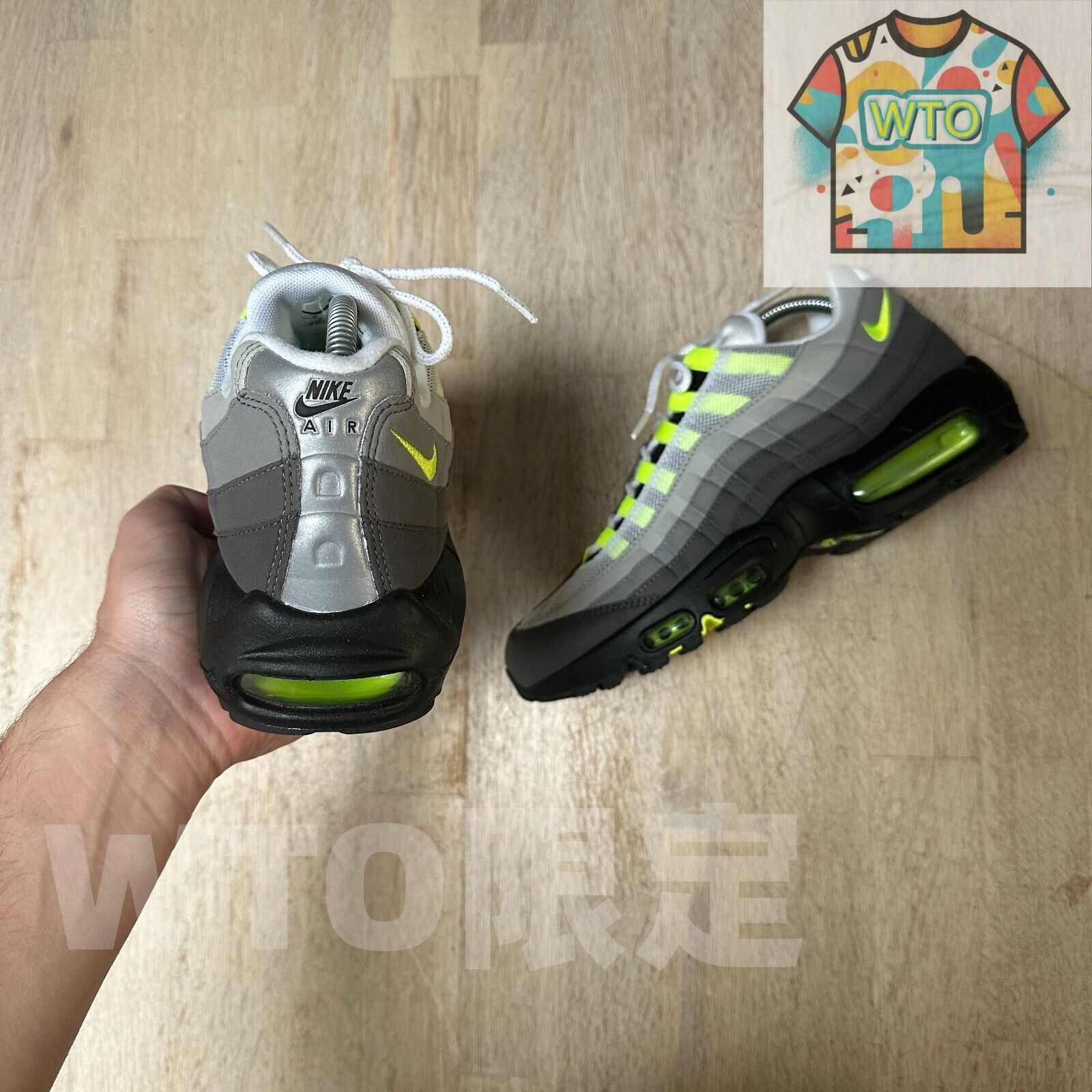 ネオン スニーカ｜