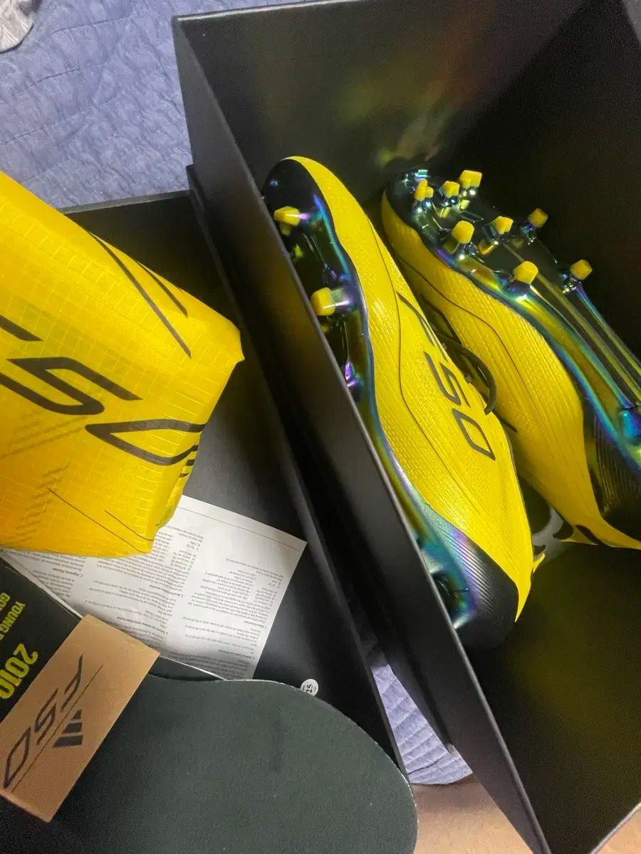 サッカーシューズ 275