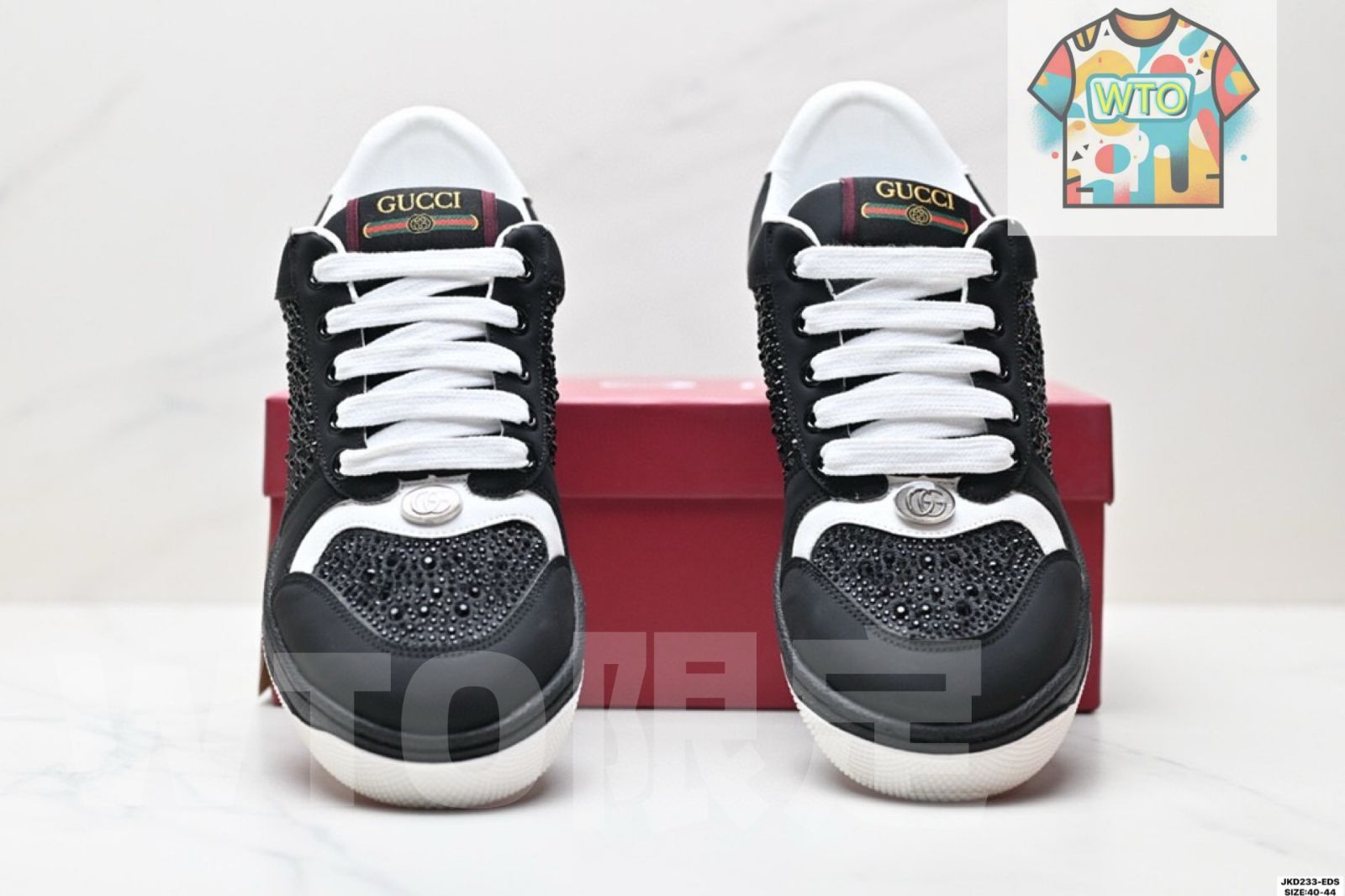 耐摩耗性と滑り止め ファッショナブルでクラシックなスニーカー