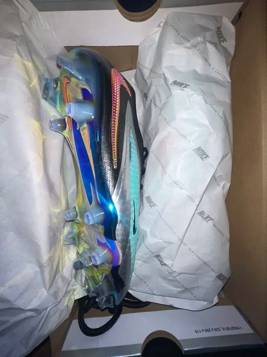  ナイキ FANTOM 6 LOW エリート 275 フットサルシューズ シューズ