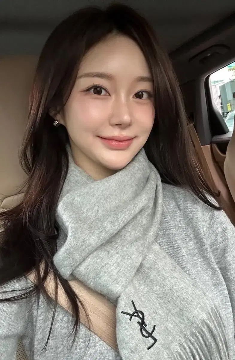 イヴ サンローラン グレー マフラー タグ ショッピングバッグ含む バーバリー aroundyur