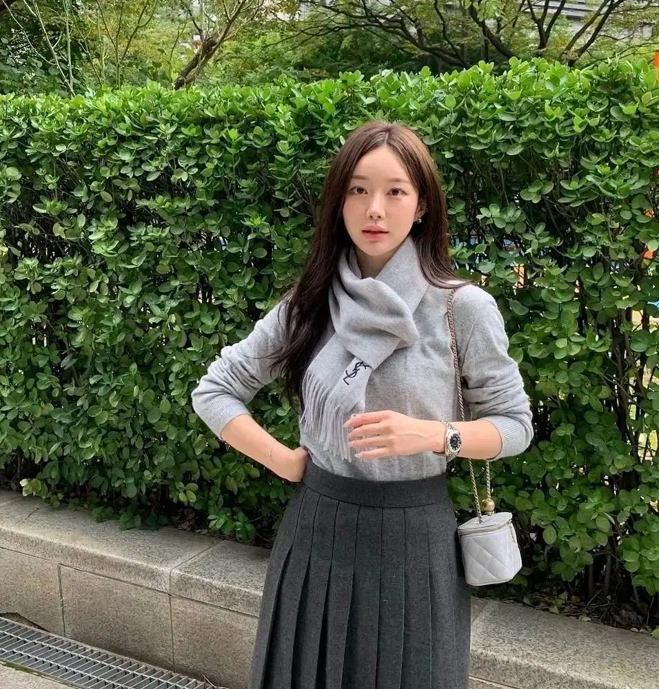 グレー マフラー