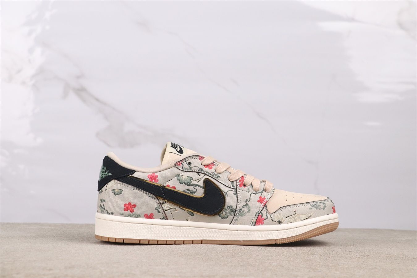 全新 八村塁 × ナイキ エアジョーダン1 レトロ ロー OG SP クレインズ HV8293-100-WTO輸入1