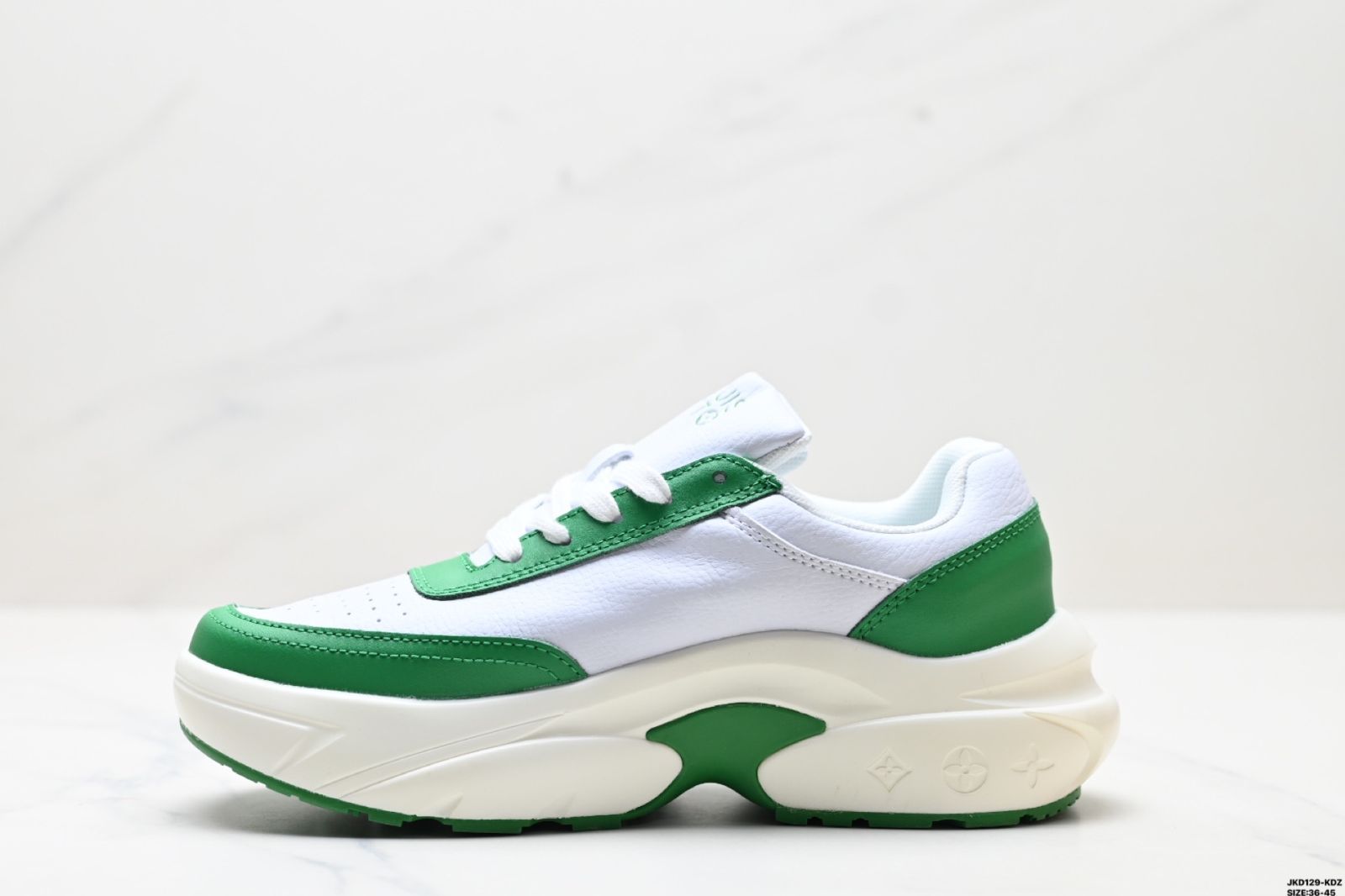 カジュアルスポーツシューズ グリーン＆ホワイト