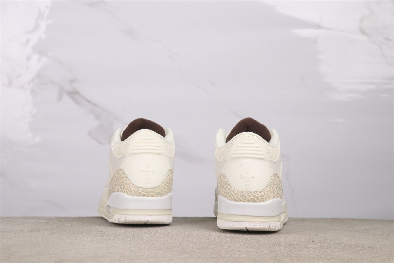 エアジョーダン3 トラヴィス