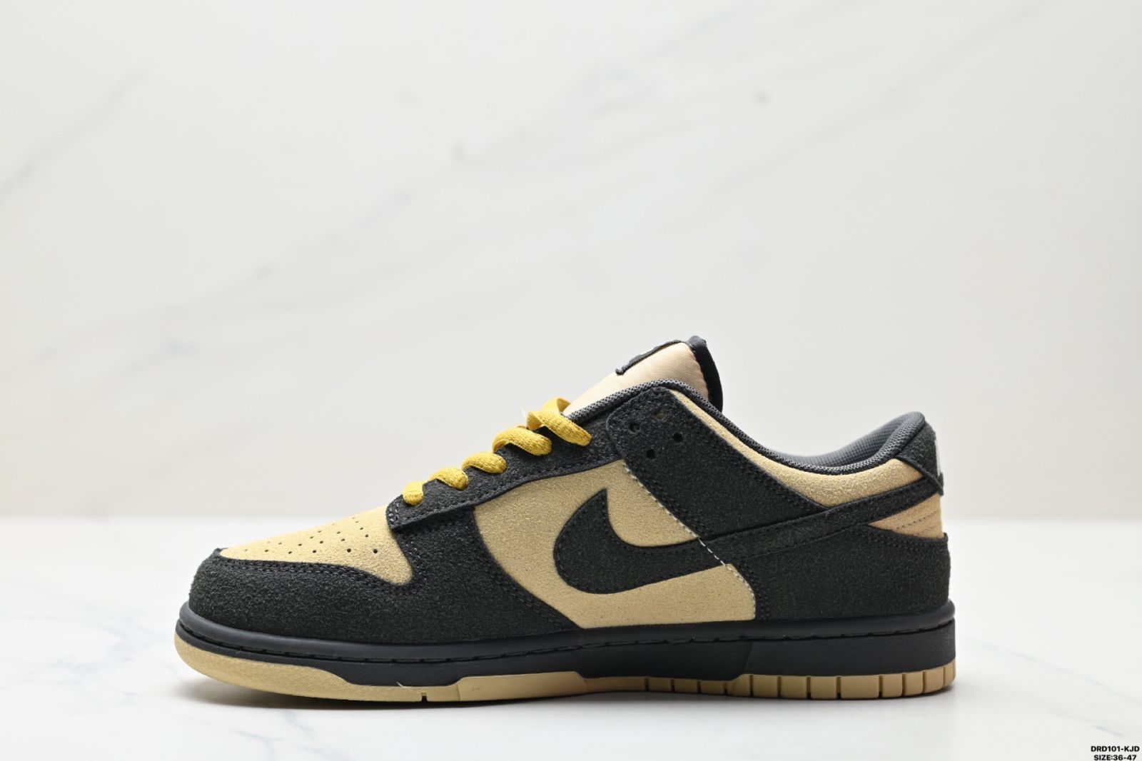 スニーカー НQ8487-300-WTO輸入1