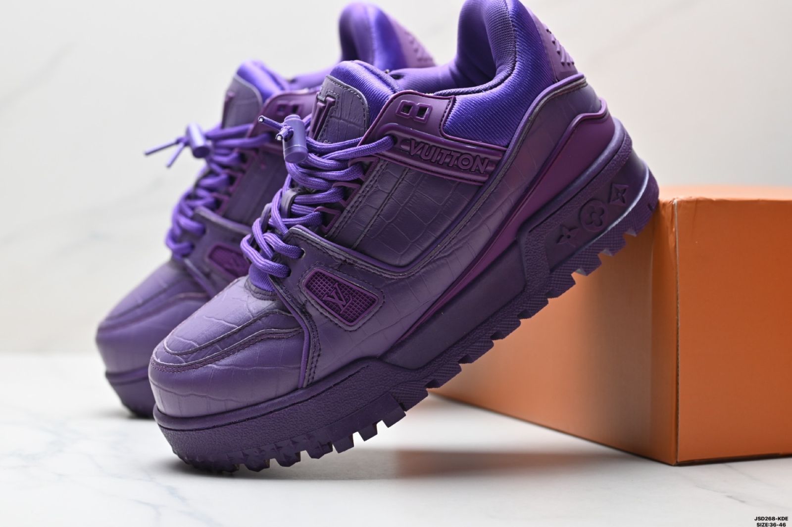 スニーカー ロー