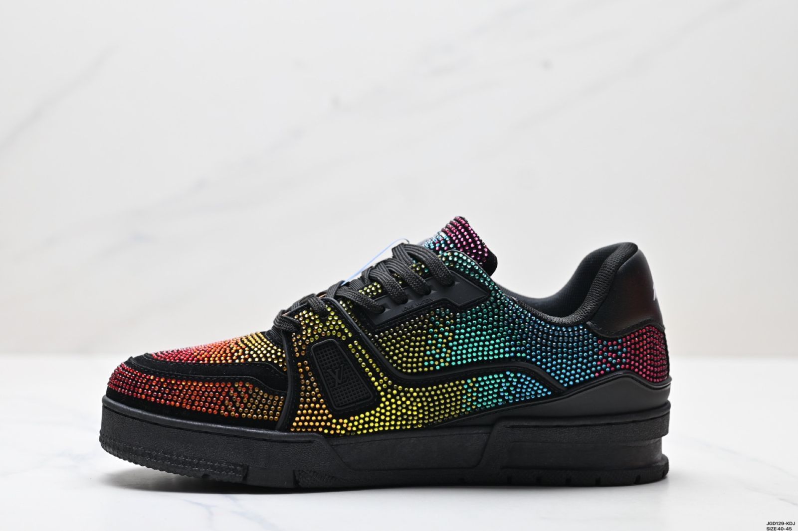 トレーナー スニーカー