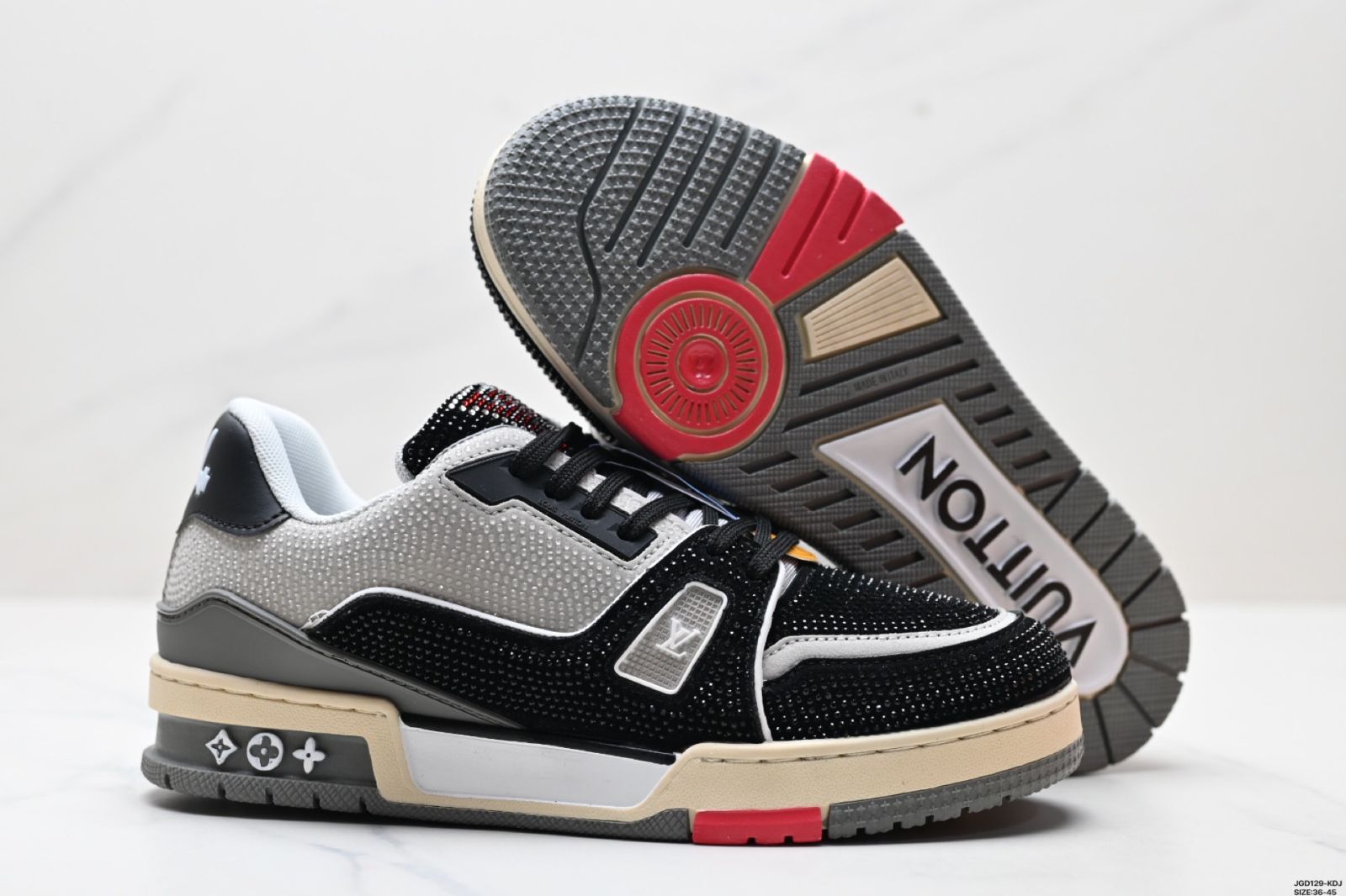 スニーカー ロー