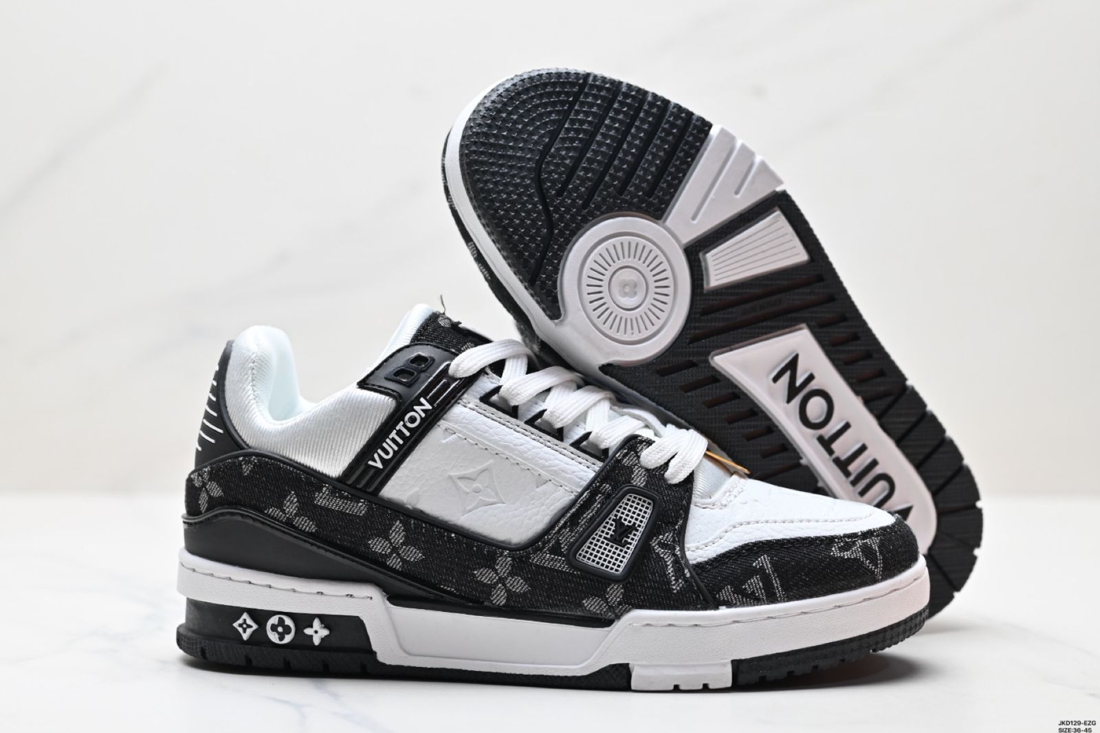 スニーカー ロー