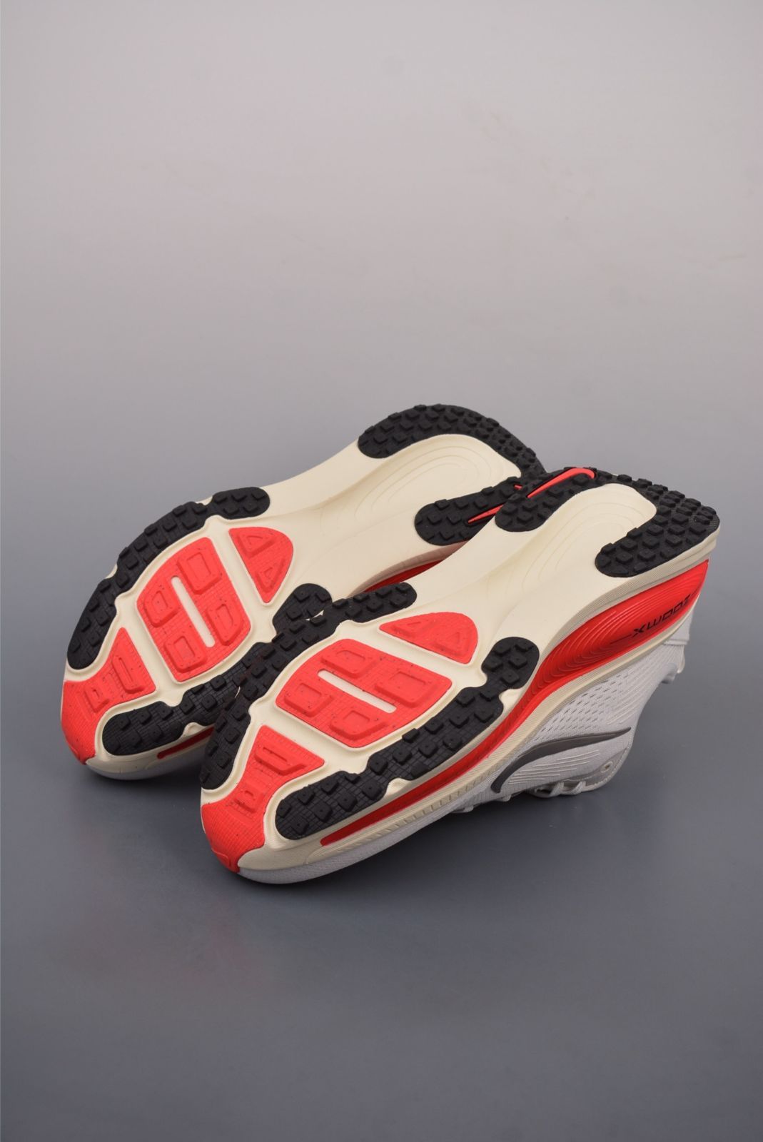 ボメロ18 プラチナティント