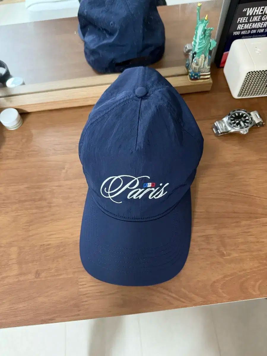 KITH キス 47 パリ ベースボールキャップ ネイビー