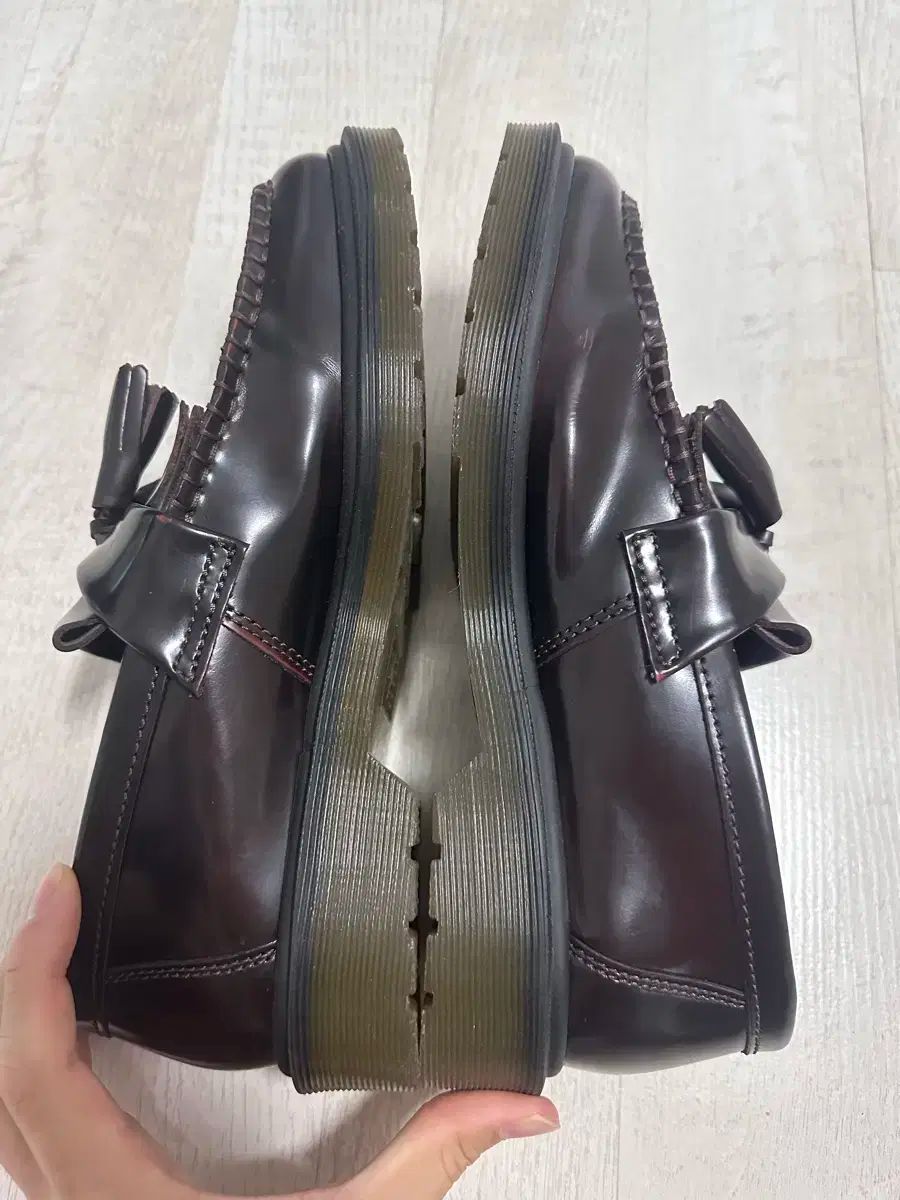 ドクターマーチン エイドリアン