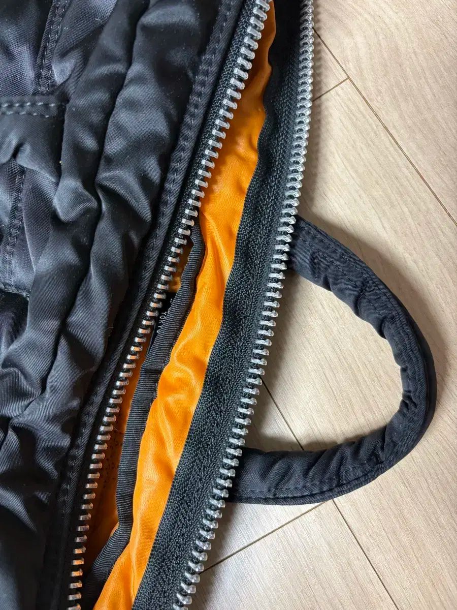 ブリーフケース