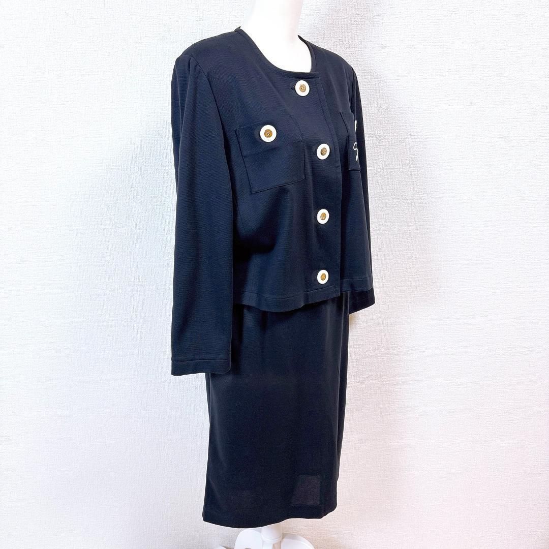 GIVENCHY ノー スカートセットアップ 13 ネイビー