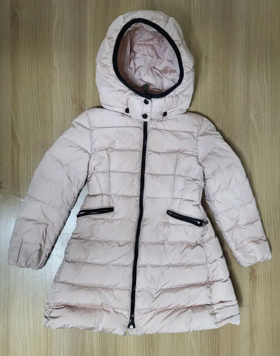 モンクレール キッズ シャールパル ピンク ダウン 116 cm 6 y