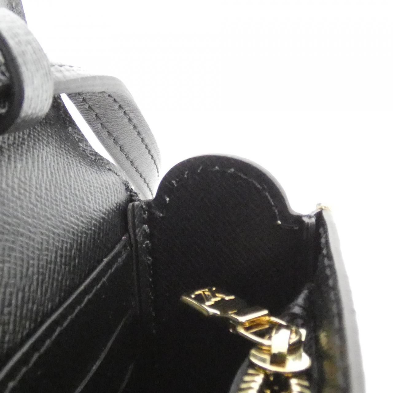  ルイヴィトン モノグラム リバース LVブック ウォレット オン チェーン M 81830 チェーンウォレット その他 小物