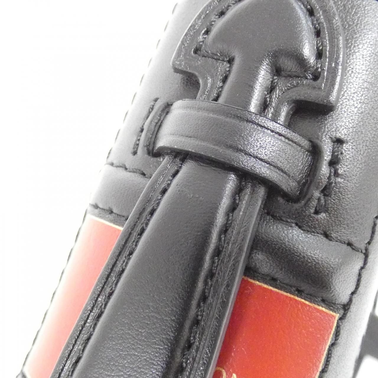 ルイヴィトン モノグラム リバース LVブック ウォレット オン チェーン M 81830 チェーンウォレット