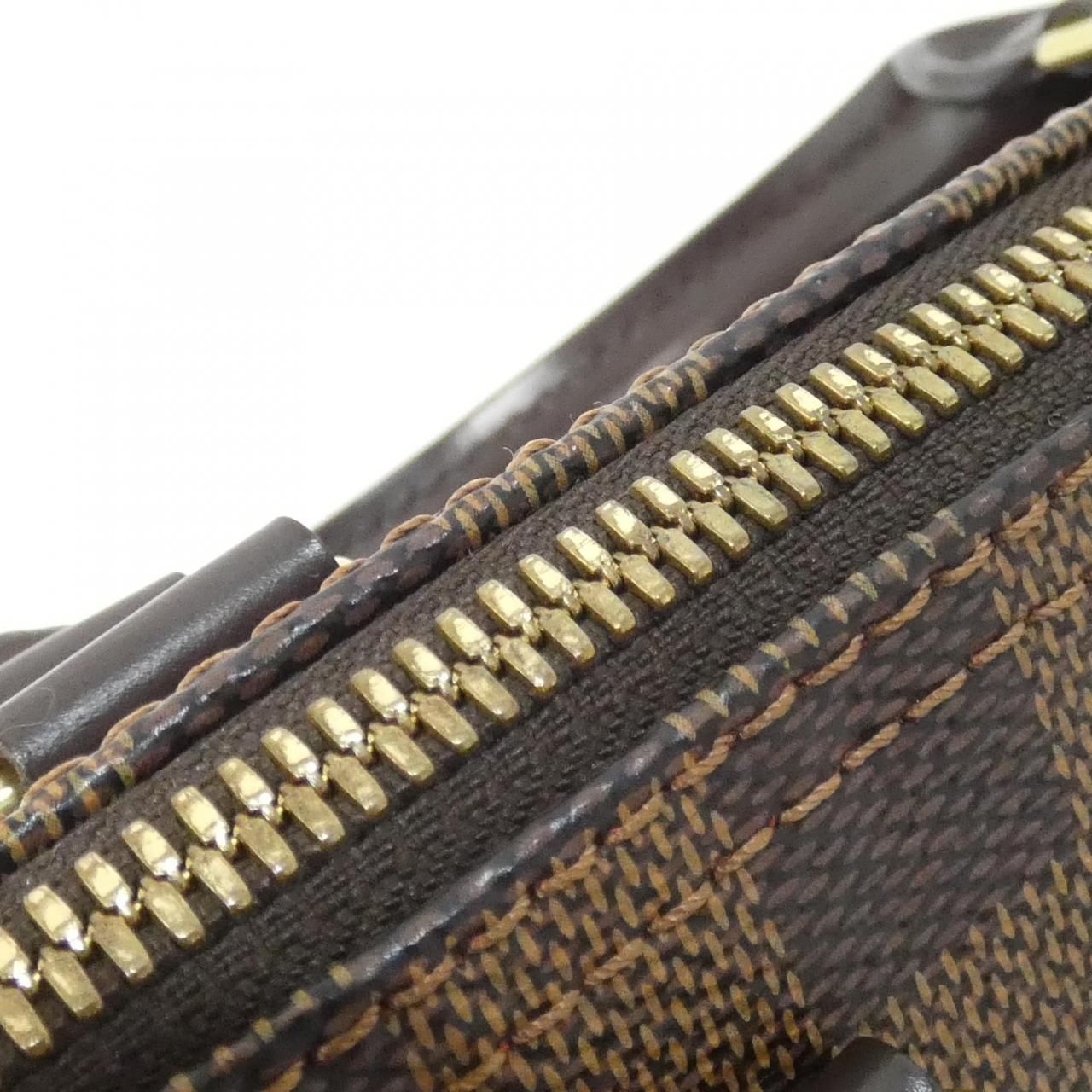 ボストンバッグ