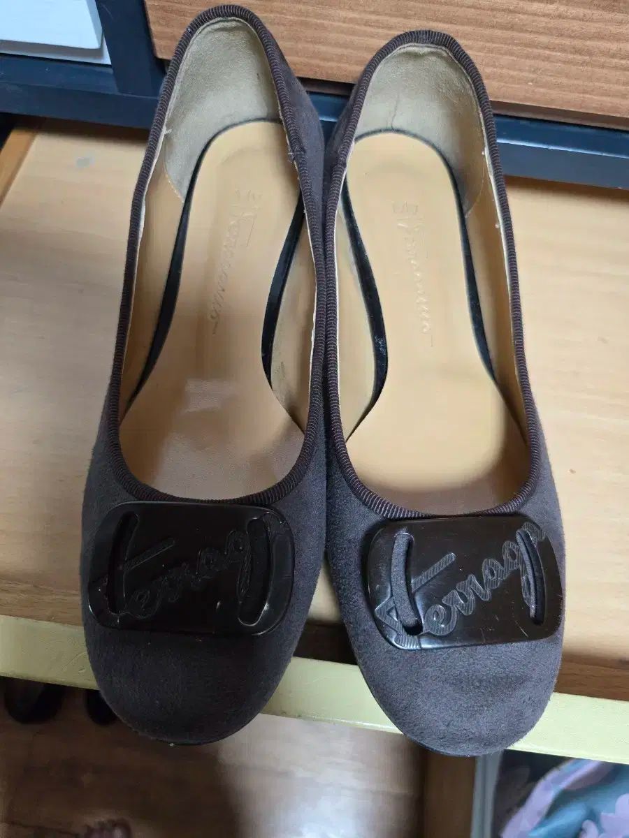 FERRAGAMO フェラガモ スウェード レディース パンプス ブラウン