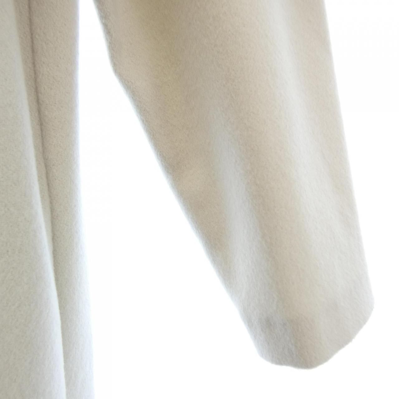 エムプルミエ M-Premier