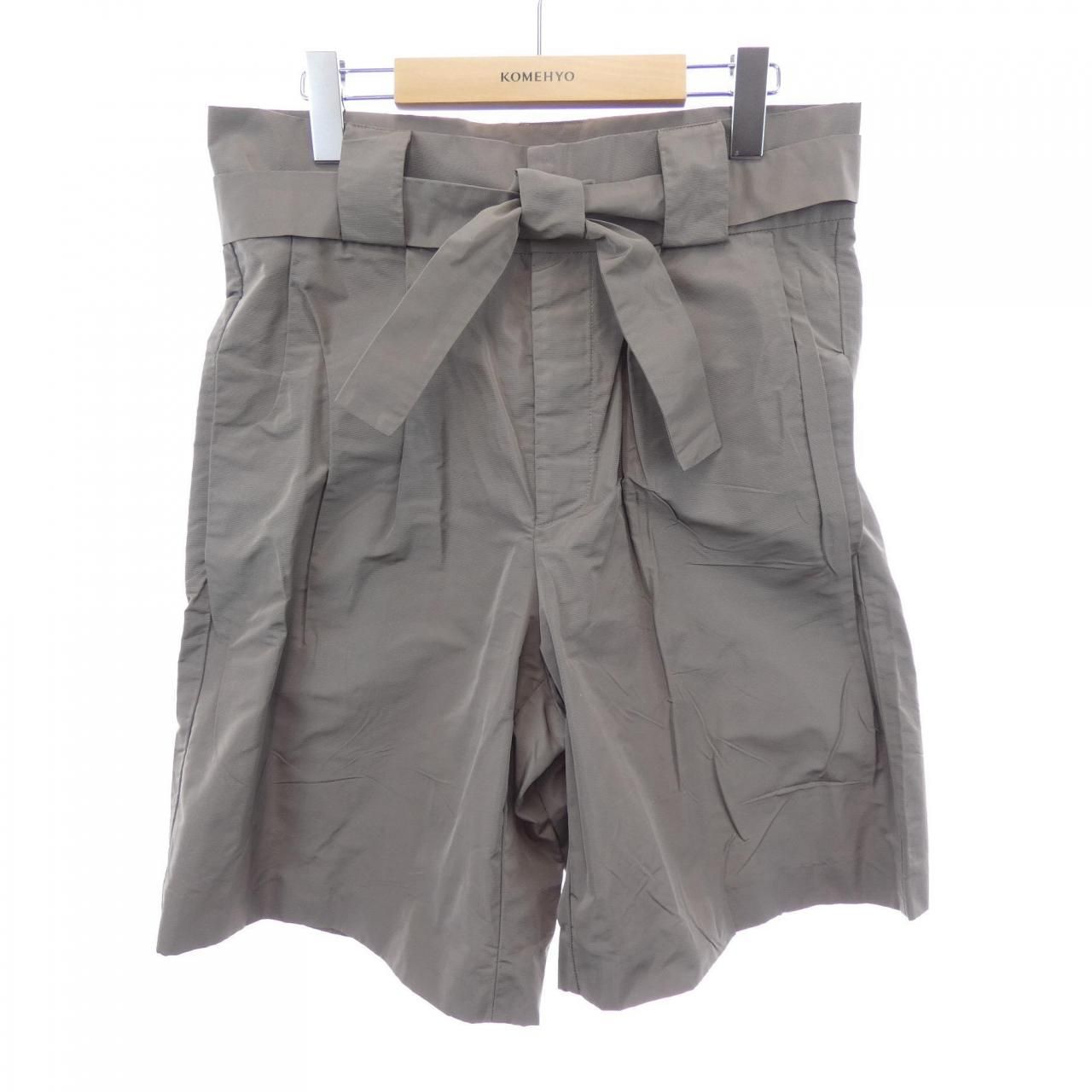 ミュウミュウ MIU MIU ショートパンツ