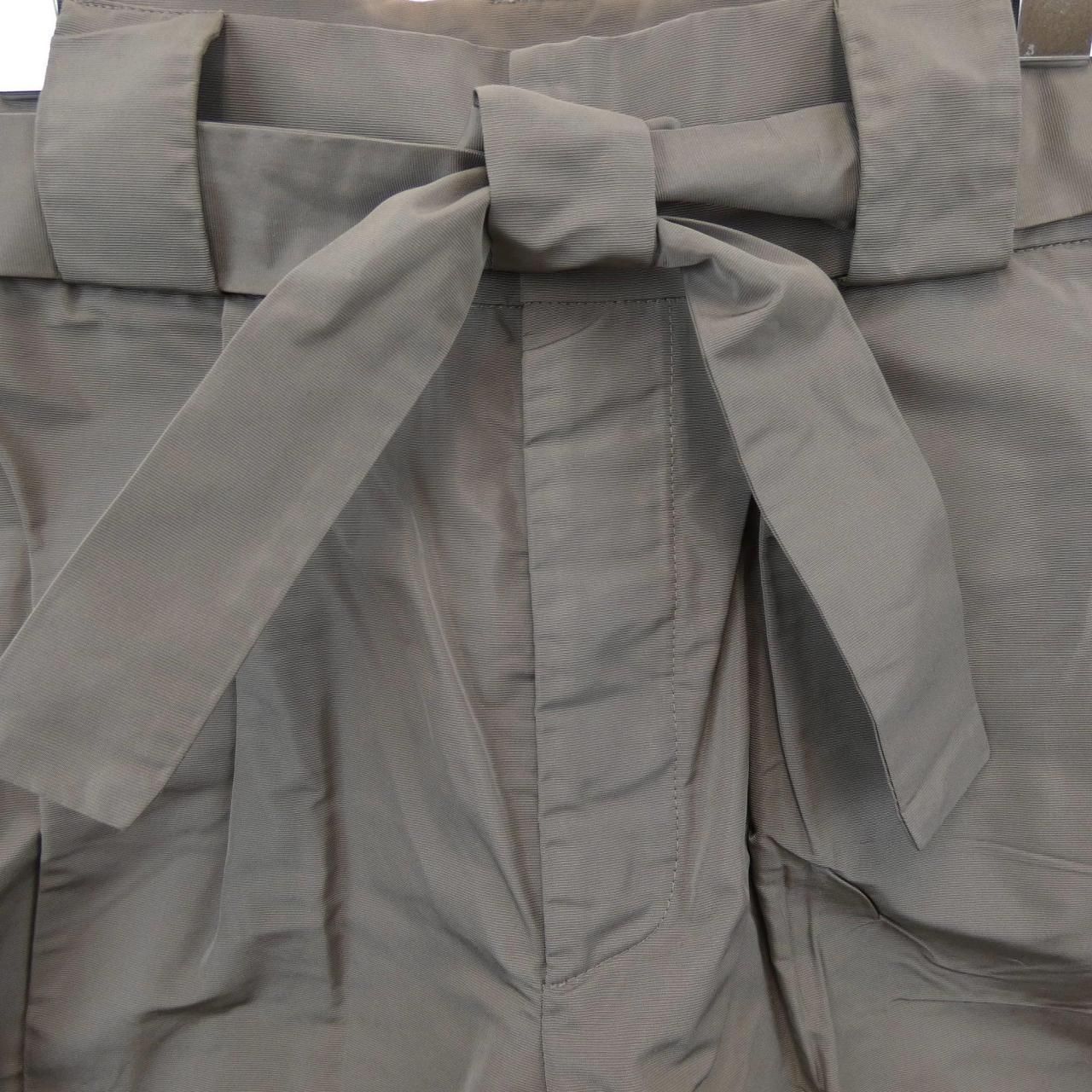 ミュウミュウ MIU