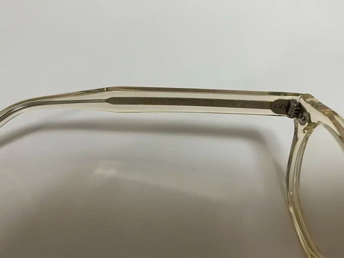 MOSCOT モスコット