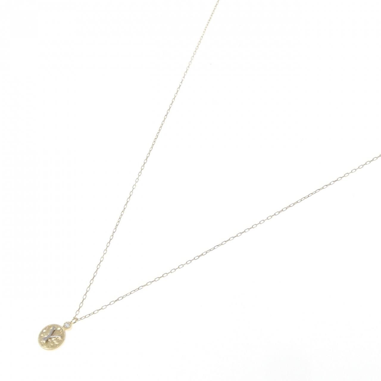 アガット イニシャル ネックレス 0.01 CT