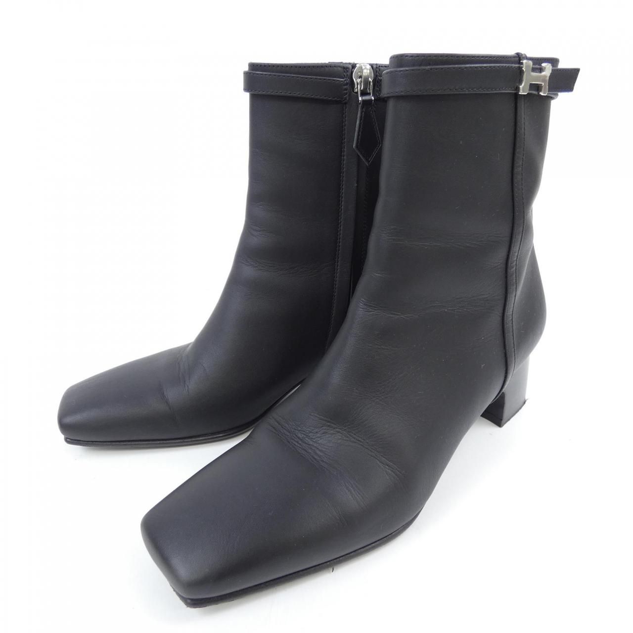 HOMMAGE パリバックル