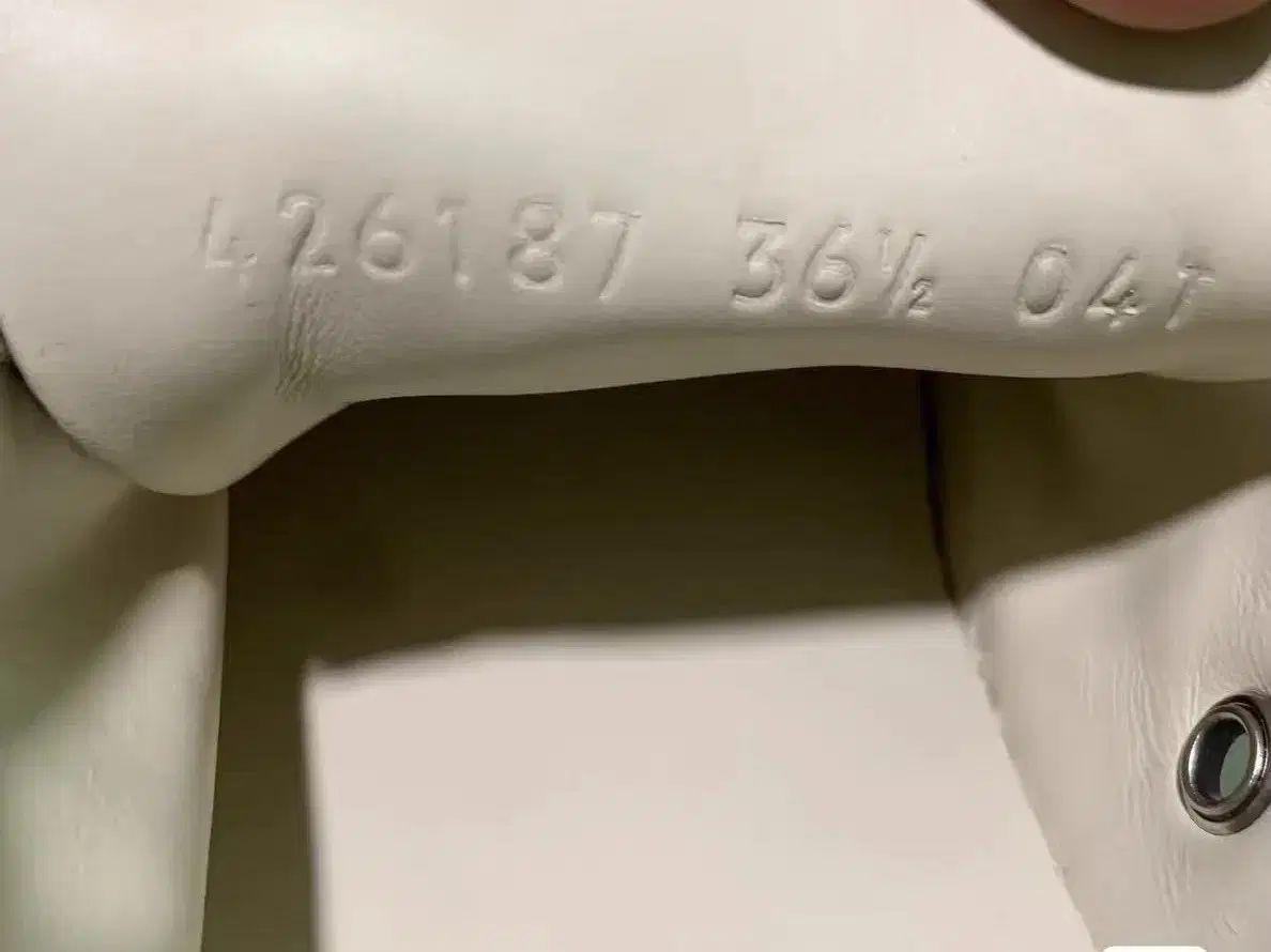  グッチ アイボリー レディーススニーカー 36 5 フラットシューズ バレエシューズ パンプス