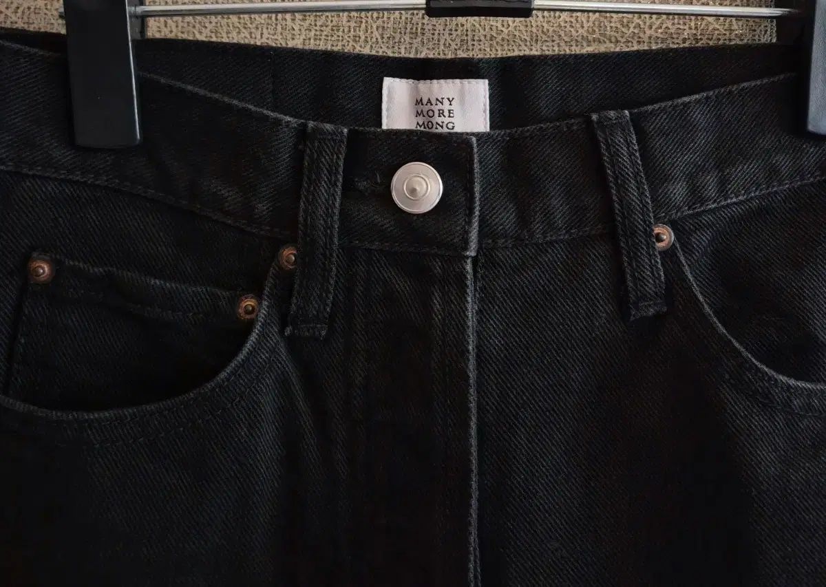 ブラックデニム