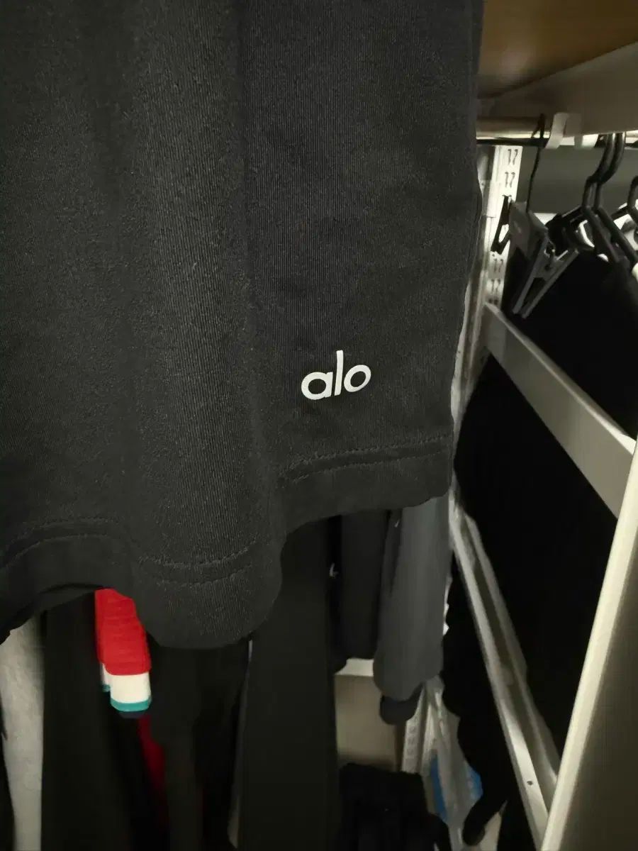 alo yoga アロヨガ ショーツ ブラック