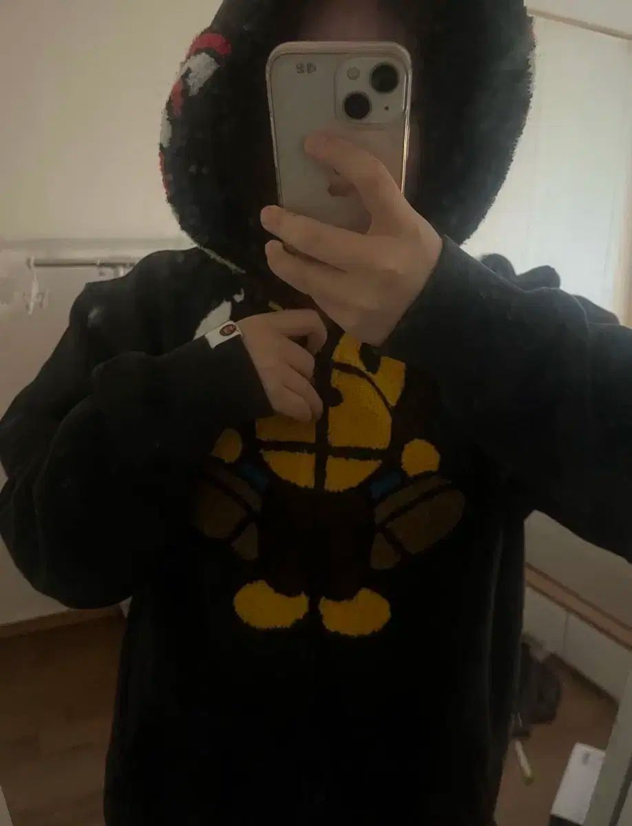 A BATHING APE®マイロ マリオ ジップアップフーディー 実物