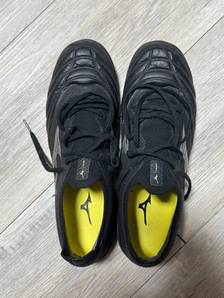 ミズノ モレリア NEO サラ ベータ jpn tf 270