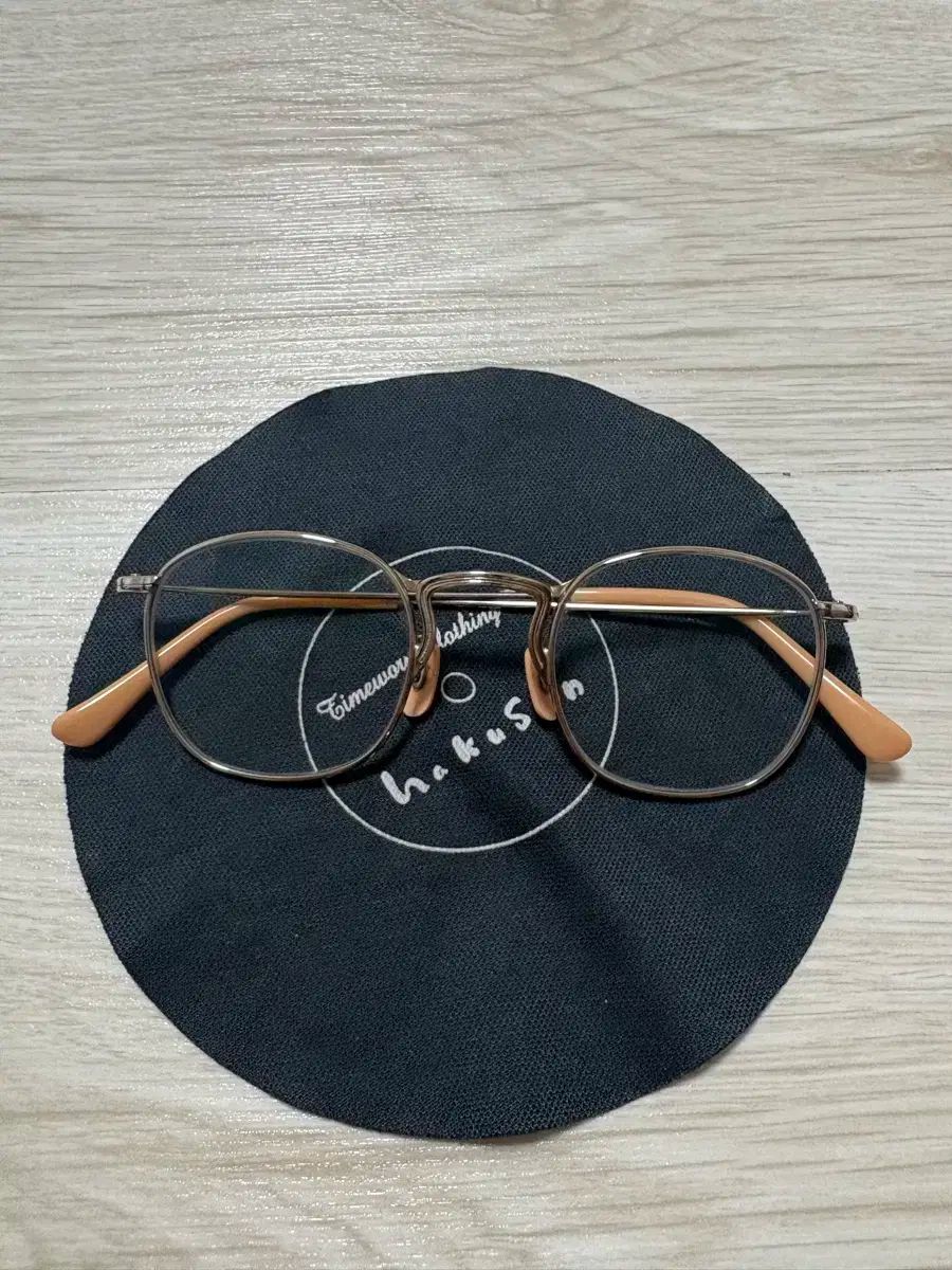 タイムウォーンクロージング 白山眼鏡 ディフェンダー Starship Square スタシ