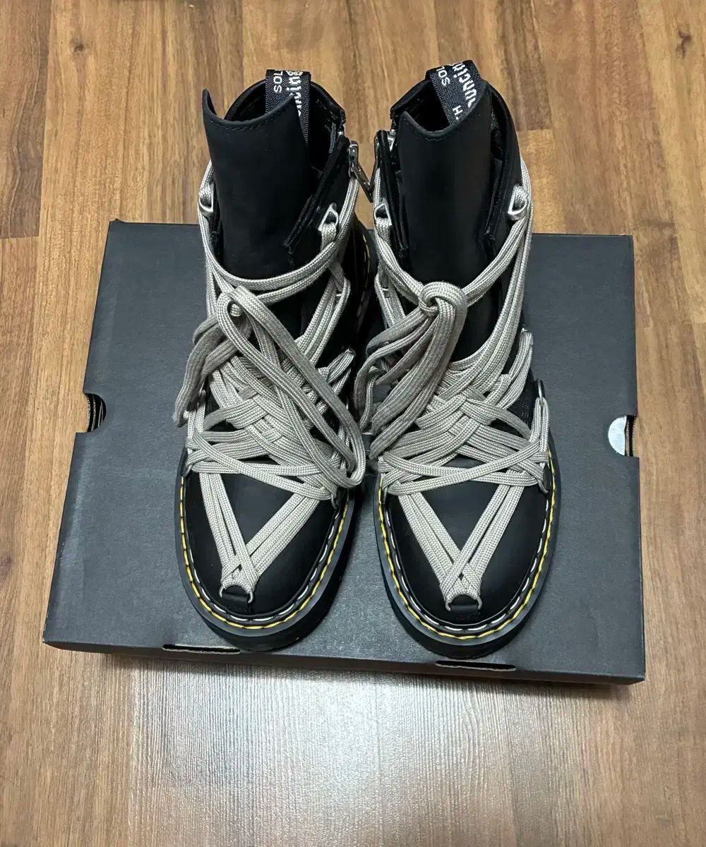 DR. MARTENS-RICK OWENS ドクターマーチン-リックオウエンス 1460 MEGA 레이스 260