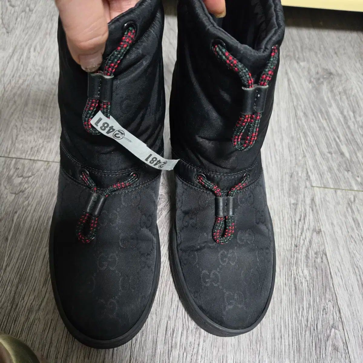 グッチ トレッキングシューズ ブラック 35