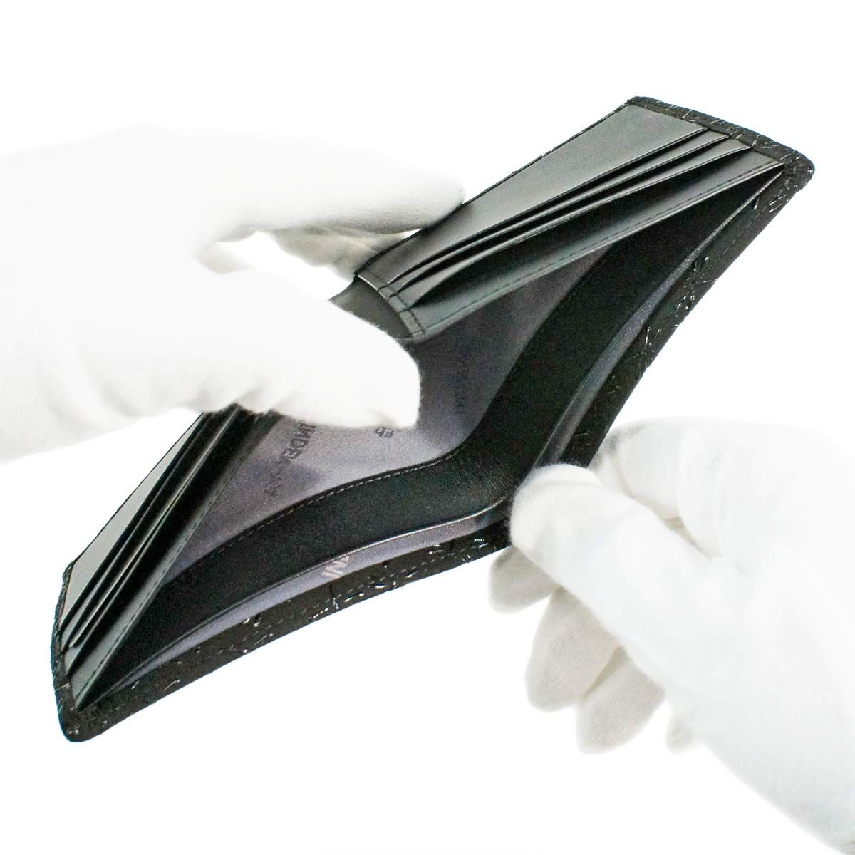  印傳屋 印伝 二つ折り財布 札入I 小銭入れなし 鹿革 黒地 黒漆 とんぼ柄 2005 01 008 小銭入れ コインケース 財布 ケース 小物入れ