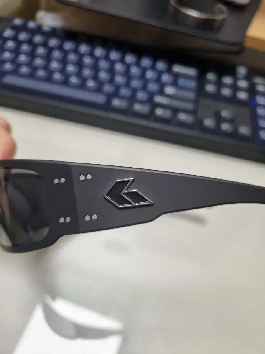 TOD S マグナム アジアンフィット